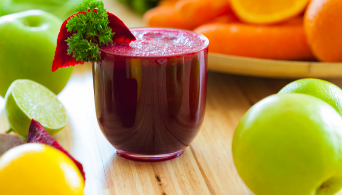 Zdravé ovocné šťávy pro osvěžení a zlepšení imunity